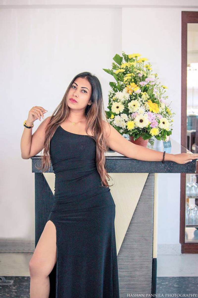 Jayani Alahapperuma Hot Black Dress