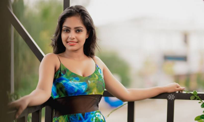 Geethma Bandara Hot Outdoor Shoot