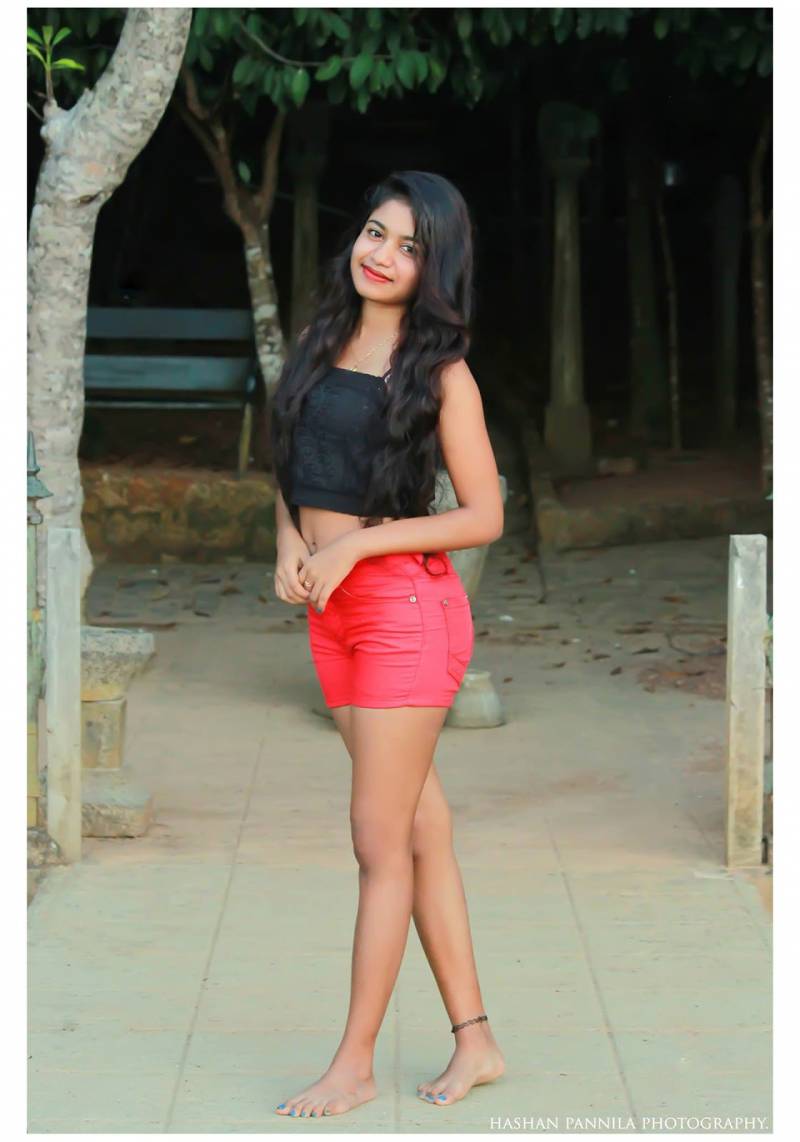 Kushi Jay Hot In Tight Red Shorts