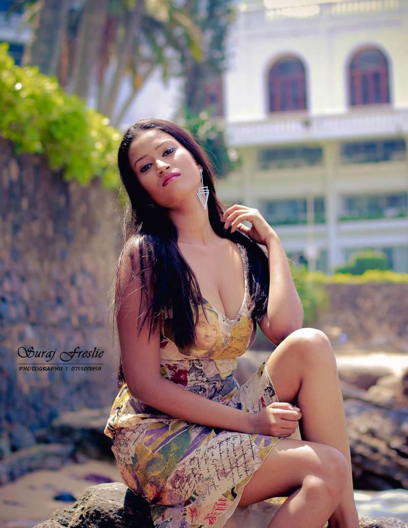 Amanda Kyile Leone Hot Look