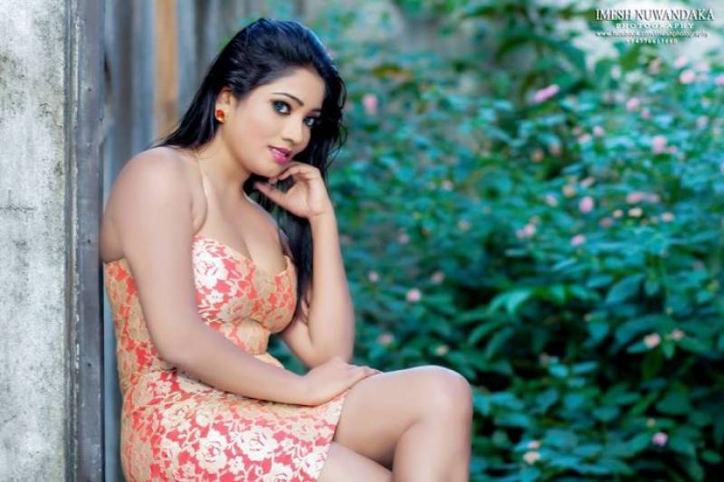 Hiruni Liyanage In Hot Tight Dress