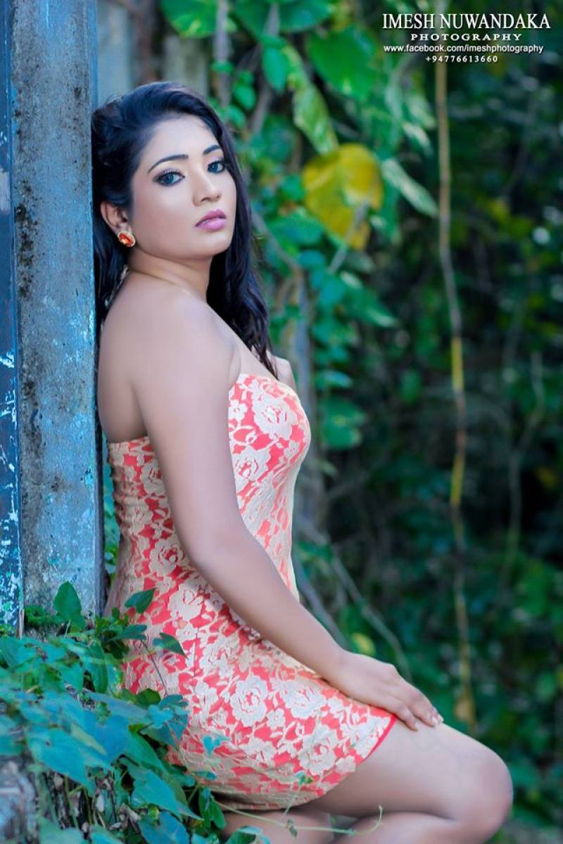 Hiruni Liyanage In Hot Tight Dress