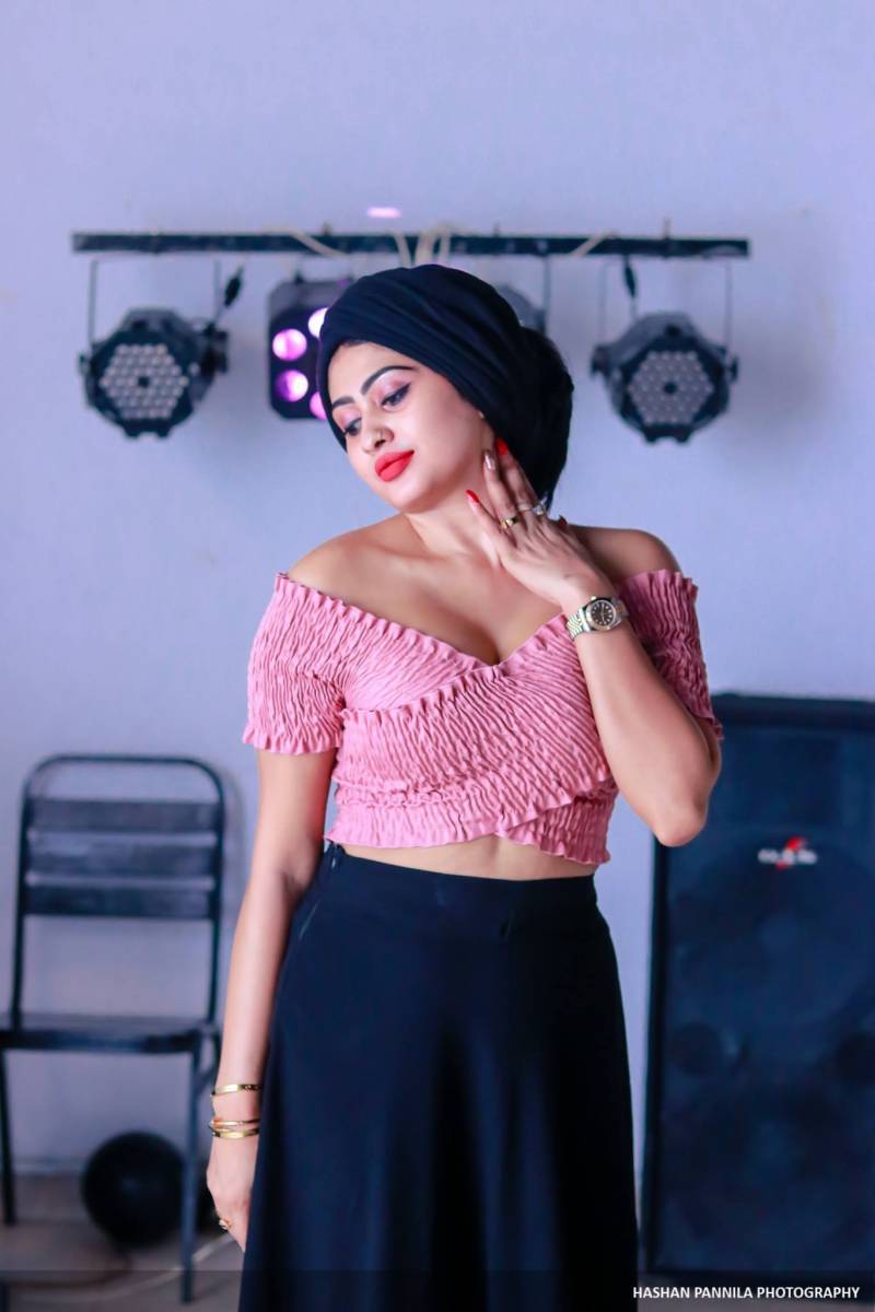 Piumi Hansamali Pink Top