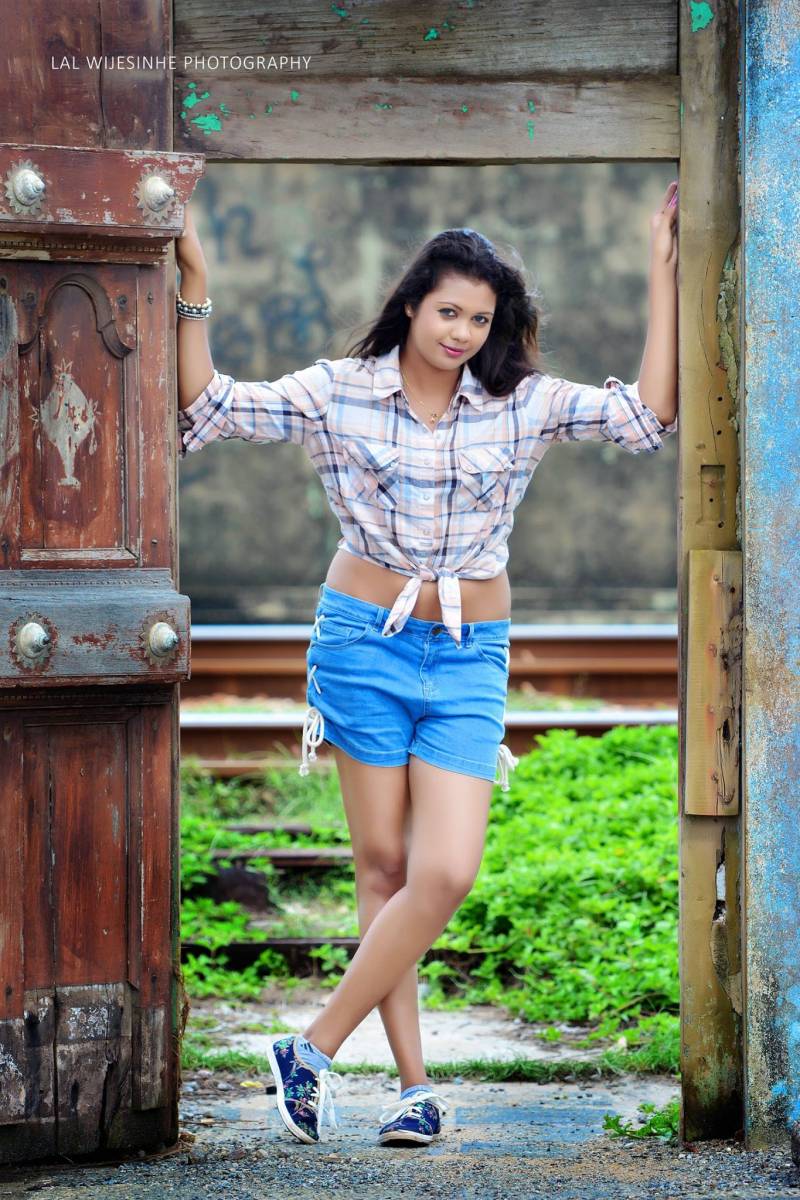 Annya Divyanjalee Mini Denim Short