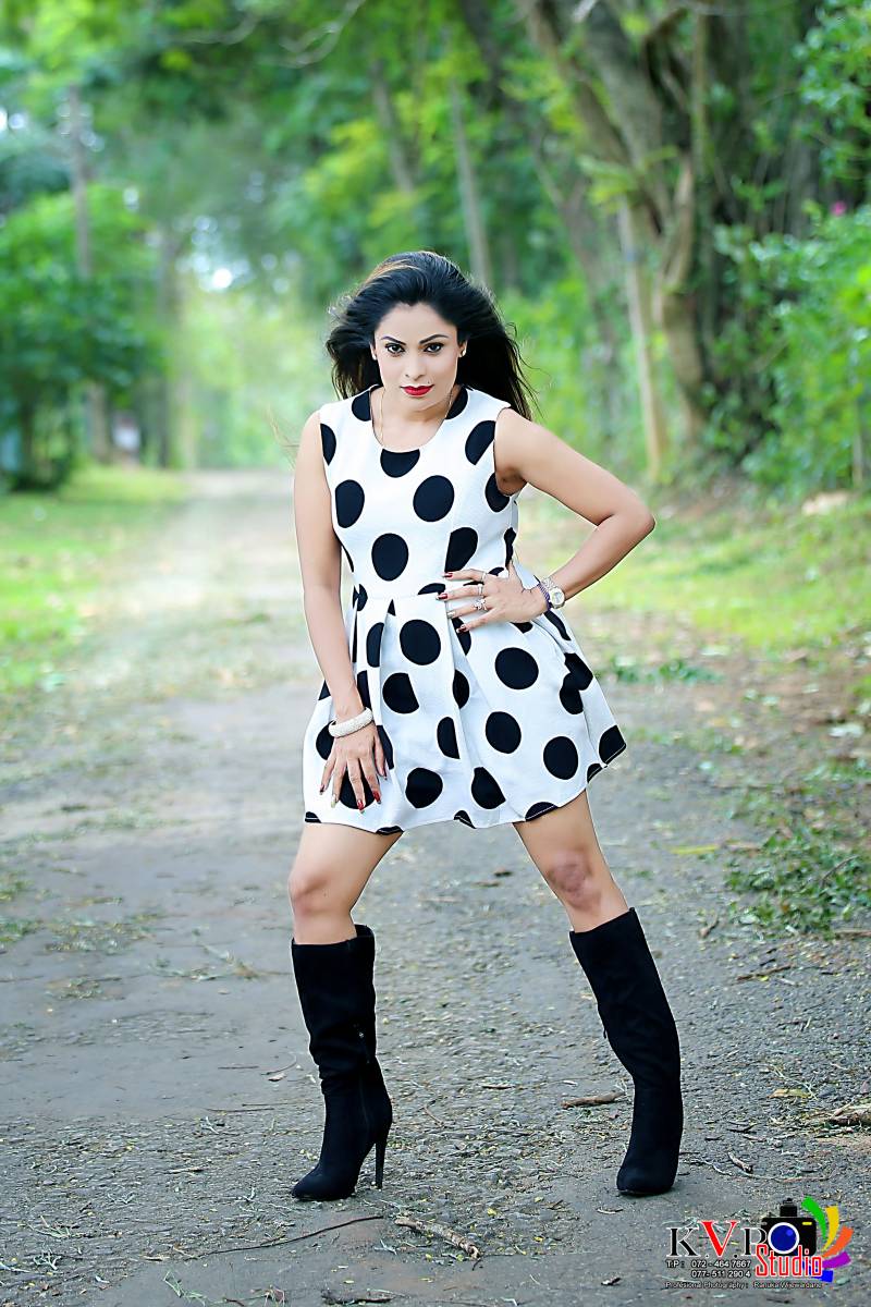 Ashanthi Warnasuriya Photoshoot