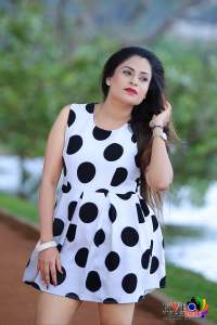 Ashanthi Warnasuriya Photoshoot