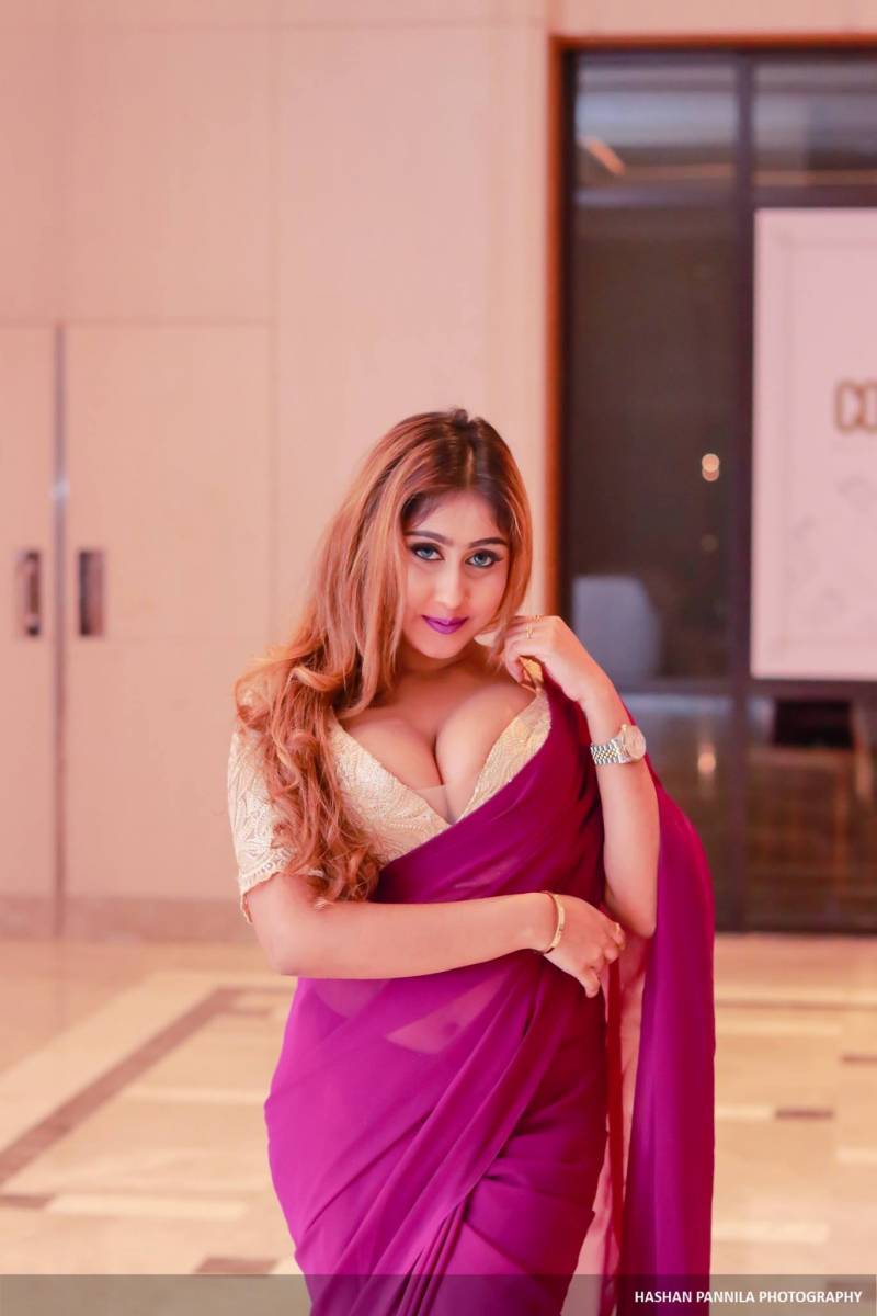 Kaushi Perera Saree Photos