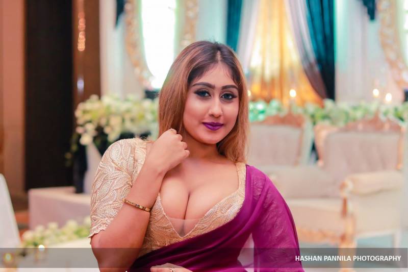 Kaushi Perera Saree Photos