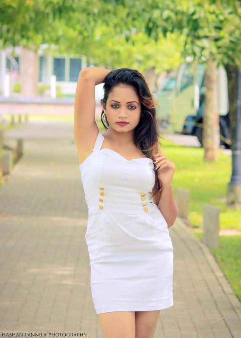 Hasha Rekshini In White Tight Dress