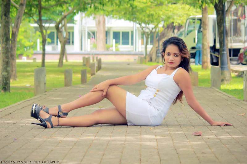 Hasha Rekshini In White Tight Dress