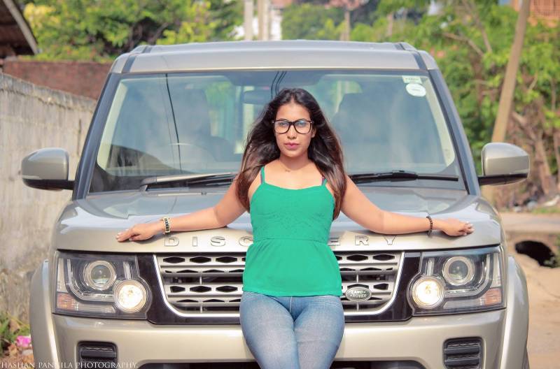 Jayani Alahapperuma Poses On A Discovery