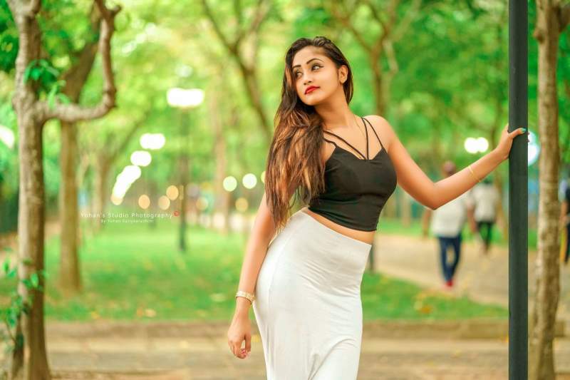 Yunika Dilki Mendis Hot Tight