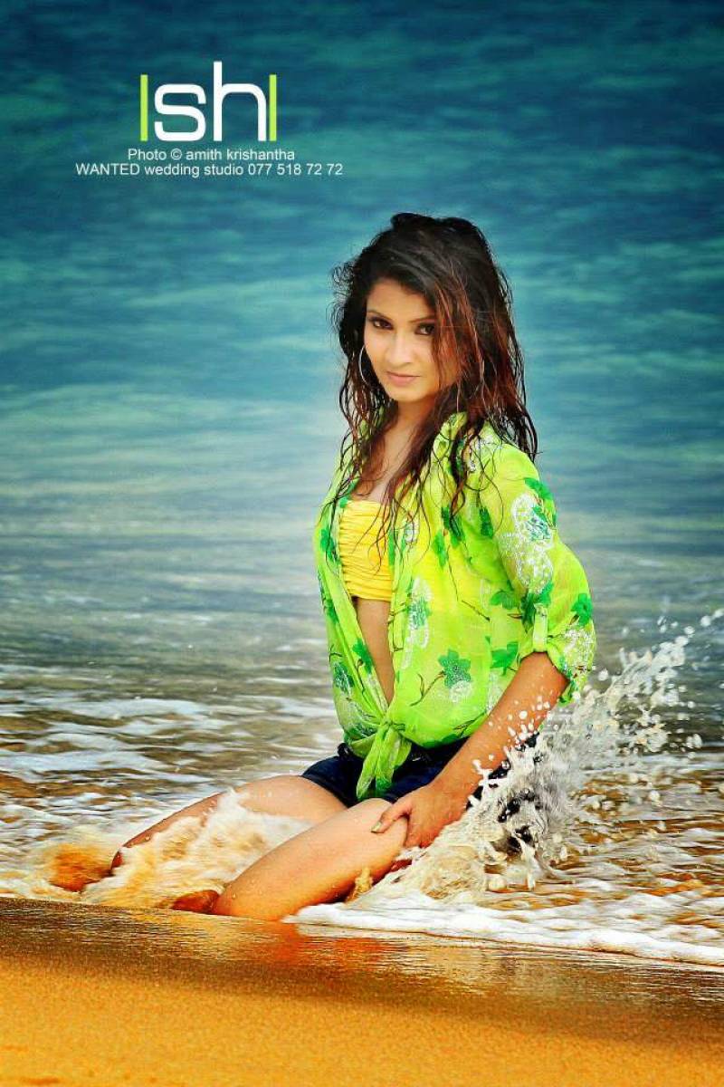 Ishi Fernando Beach Photoshoot