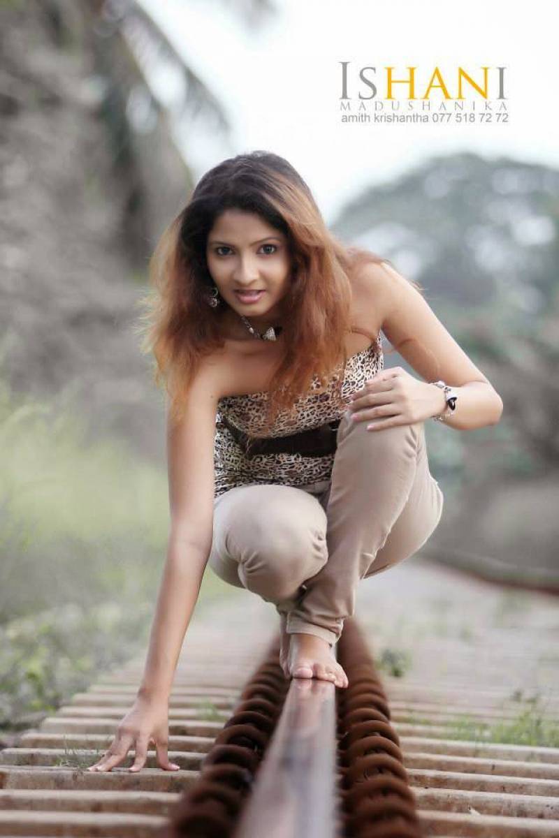 Ishi Fernando Beach Photoshoot