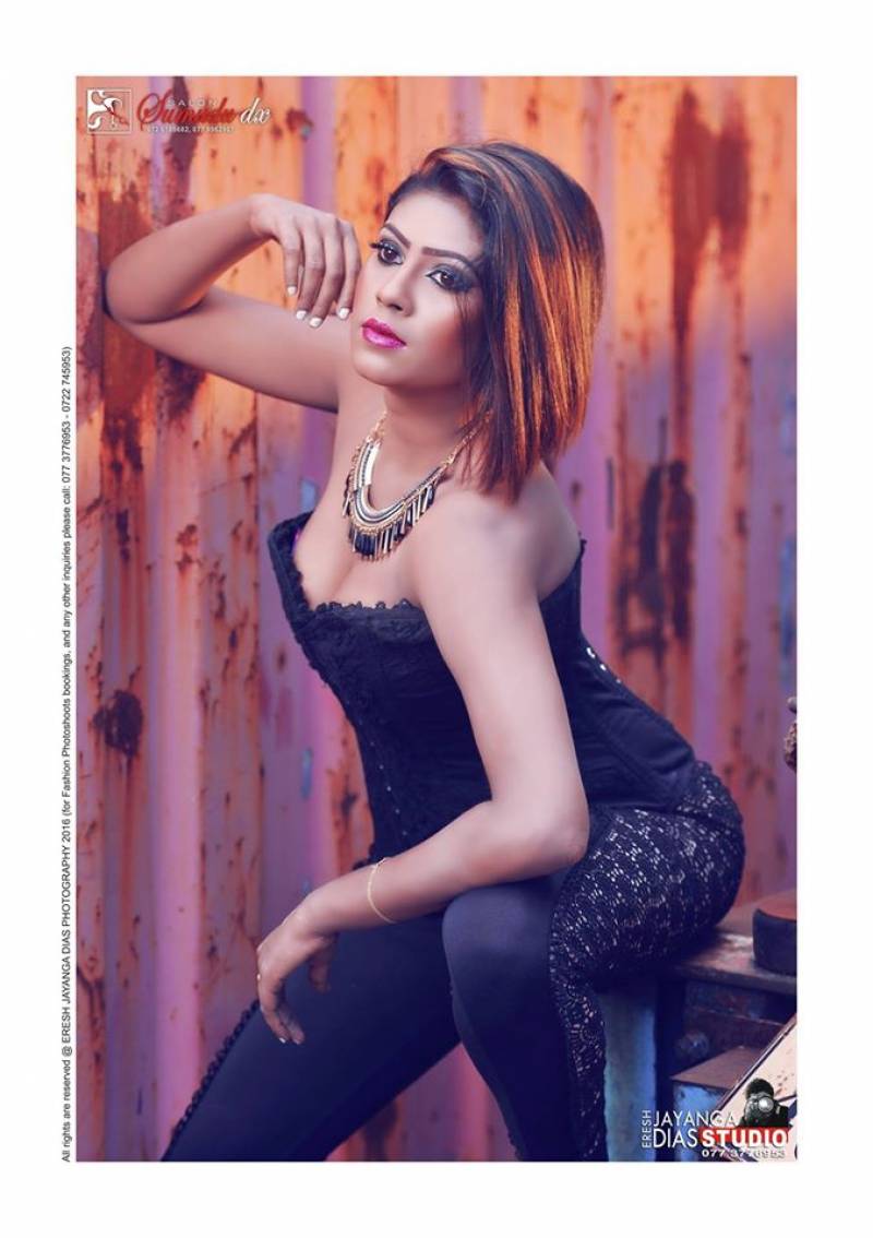 Nilu Tanasha Hot Black