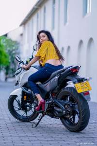 Maheshi R Gamage Bike Clicks