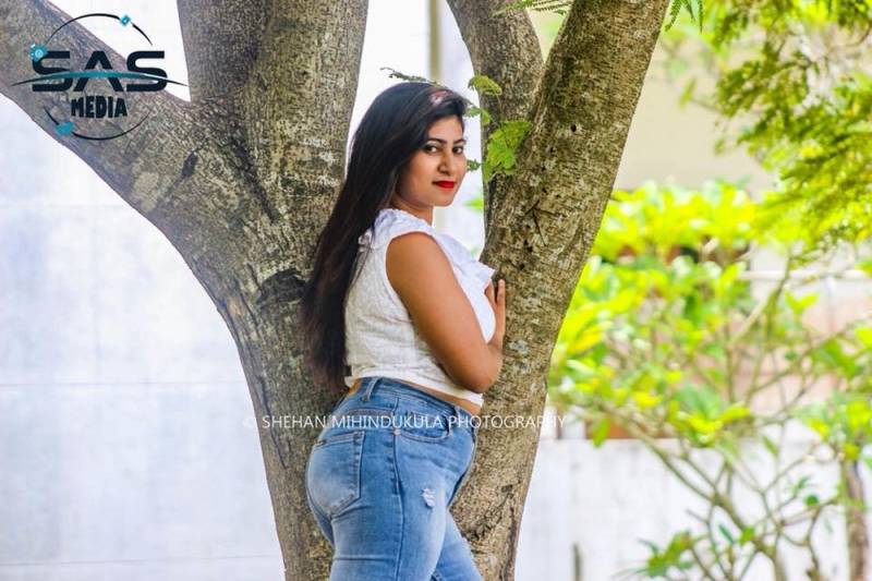 Nuwanthika Gamage Hot Clicks