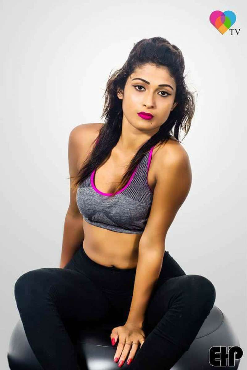 Adisha Shehani Hot In Black Workout Pants