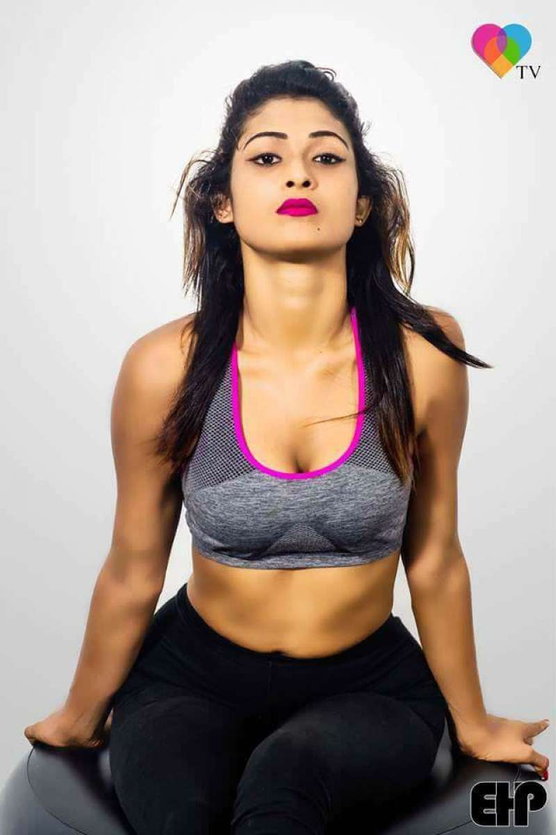 Adisha Shehani Hot In Black Workout Pants