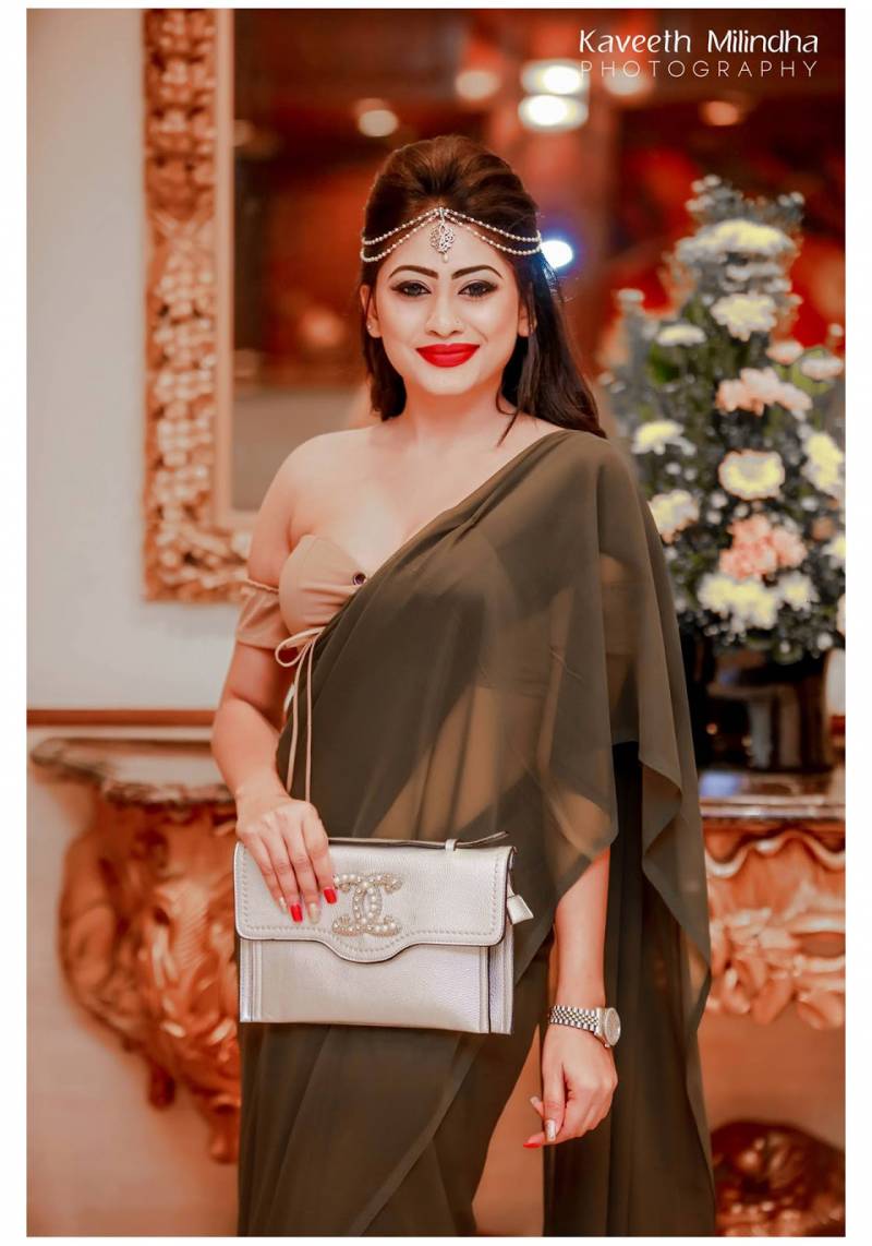 Piumi Hansamali Looks Gorgeous