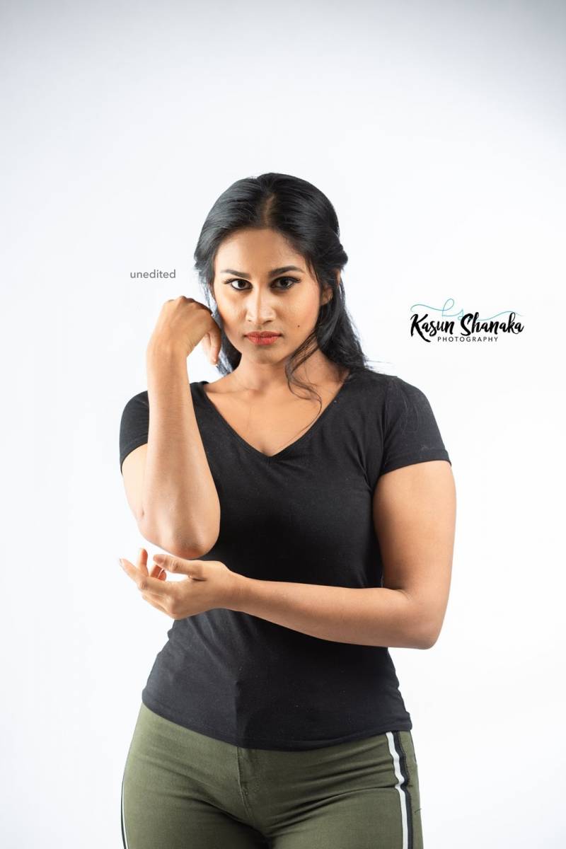 Thushini Fernando Tight Pretty Stills