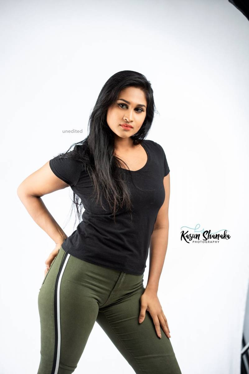 Thushini Fernando Tight Pretty Stills