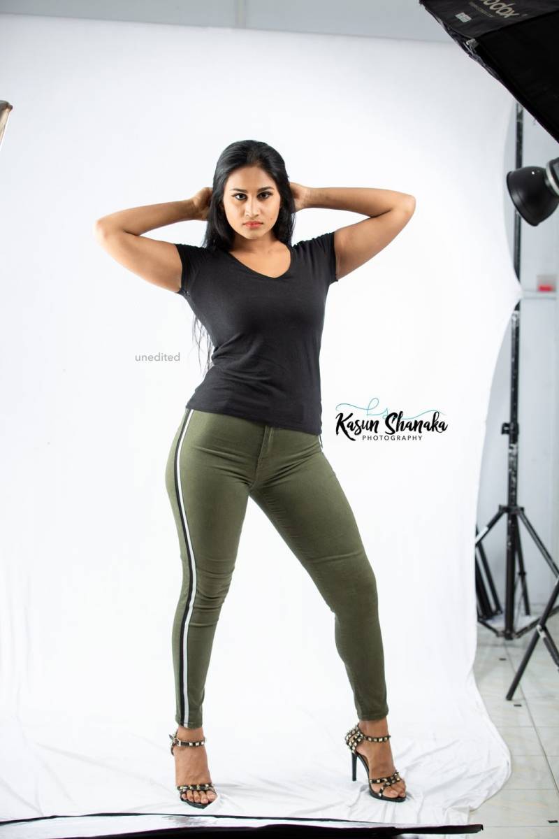 Thushini Fernando Tight Pretty Stills