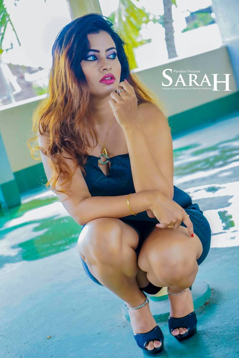 Sarah Sangz Teasing Naughty Look