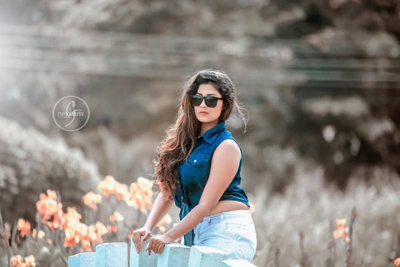 Vinu Jay Hot Pant Clicks