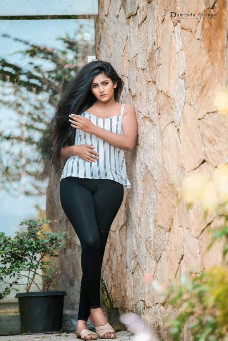 Hayeshi Hitibandara Tight Jeans