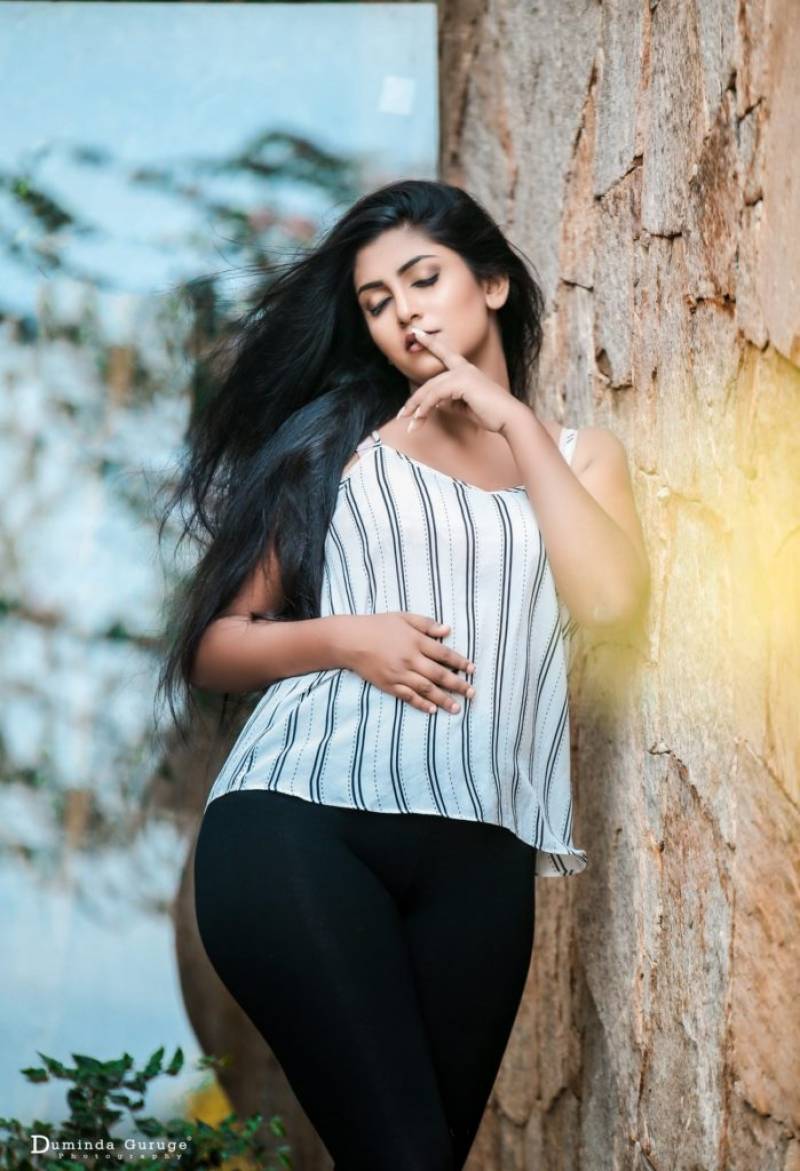 Hayeshi Hitibandara Tight Jeans