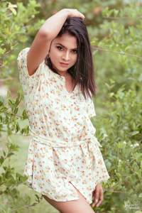 Vidnika Rupasinghe Hot Clicks