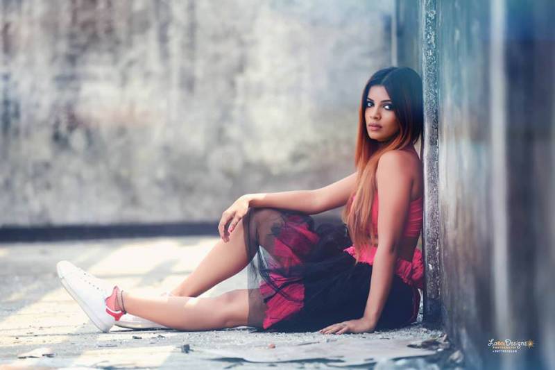 Yameesha Rasadi Sexy Clicks