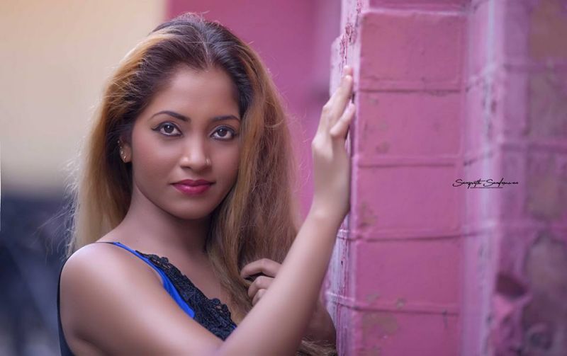 Chandima Fernando Hot Clicks