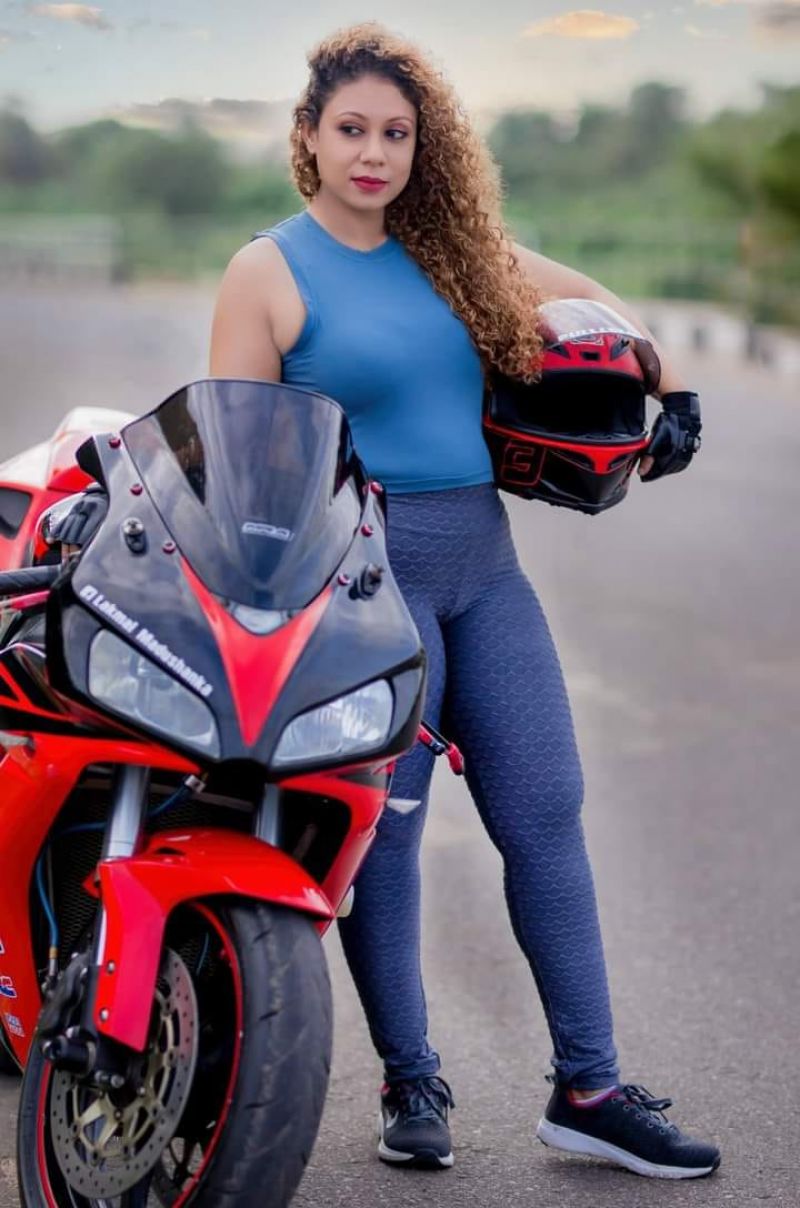 Shanu In Tight Pants