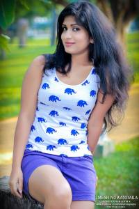 Iresha Kavindi Hot Clicks