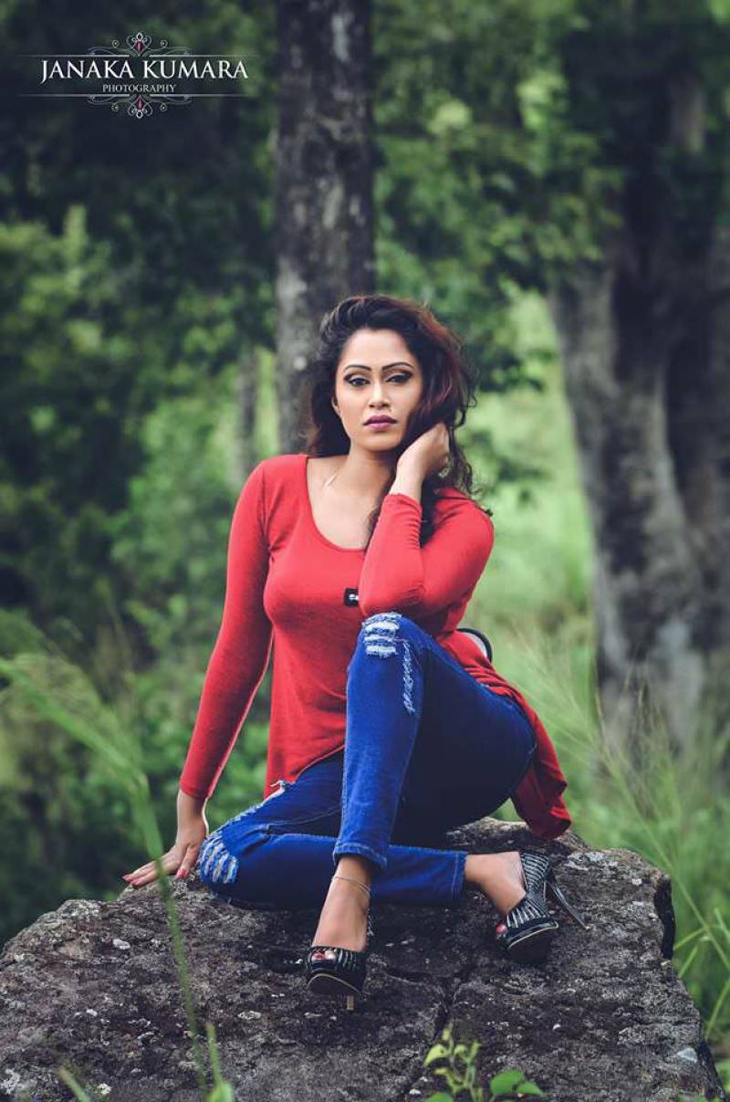 Ishi Amarasinghe Ripped Jeans