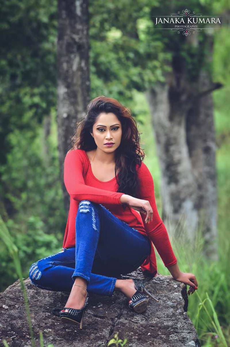 Ishi Amarasinghe Ripped Jeans