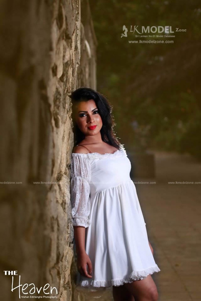 Isuri Kanchana White Frock Clicks