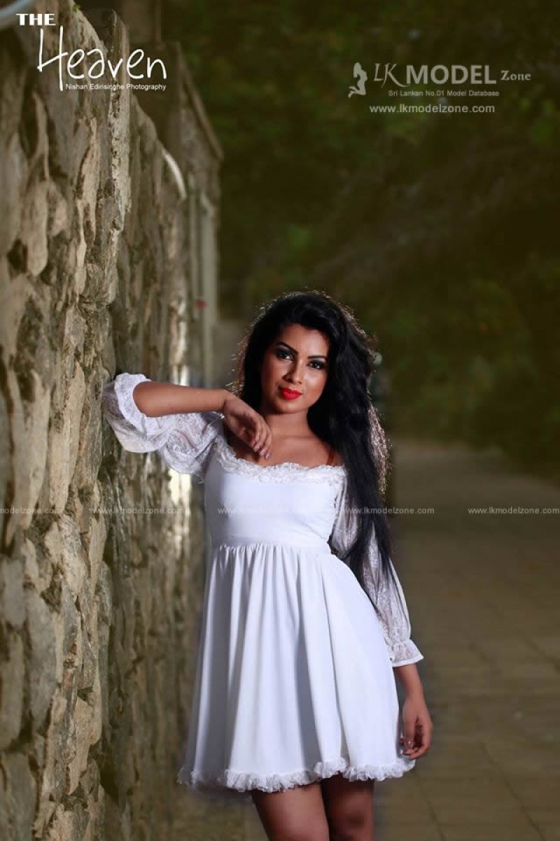 Isuri Kanchana White Frock Clicks