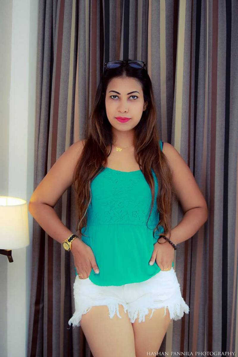 Jayani Alahapperuma Flaunts Her Toned Legs