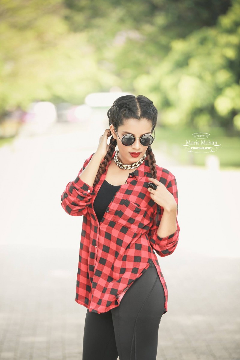 Yameesha Rasadi Leggin Clicks