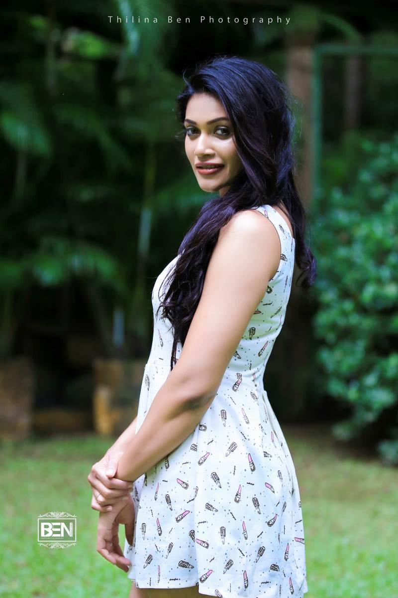 Chulakshi Ranathunga Gets Leggy