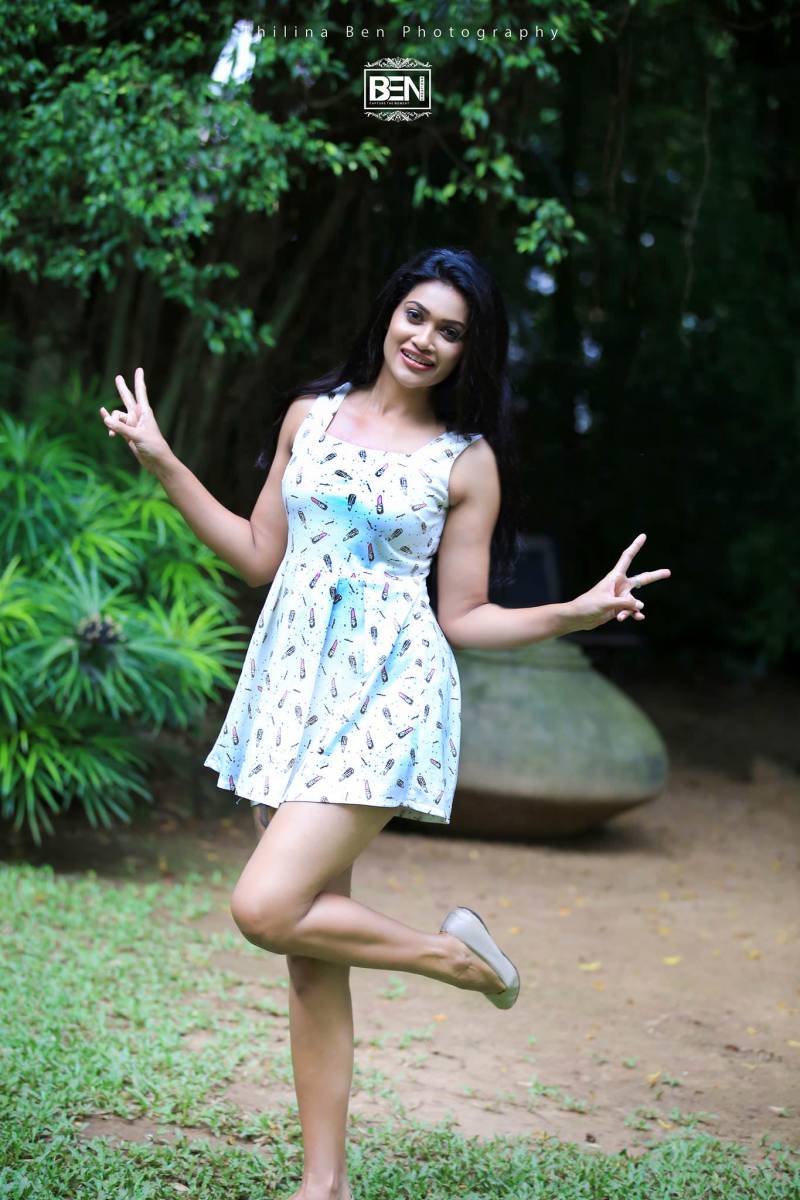 Chulakshi Ranathunga Gets Leggy