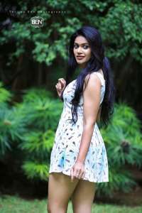 Chulakshi Ranathunga Gets Leggy