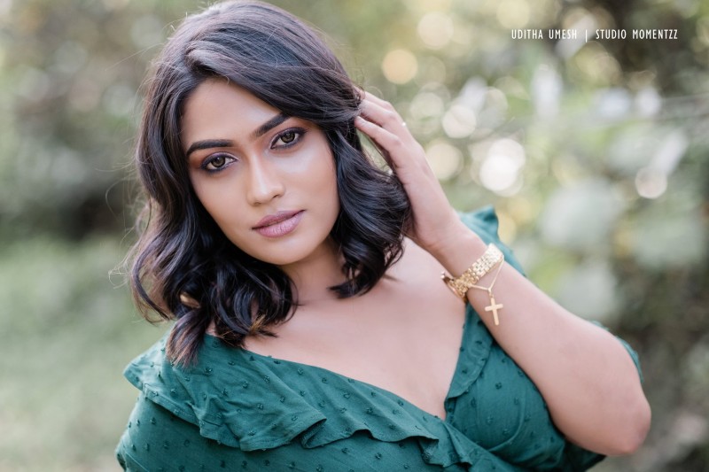 Ishu Senarath Photos