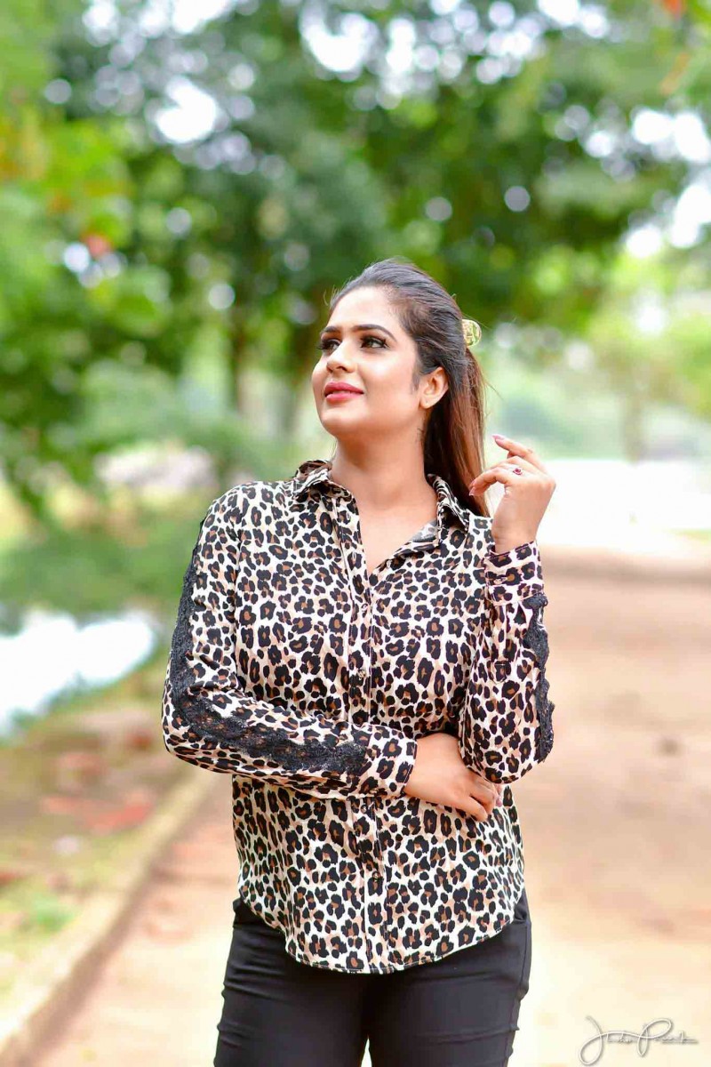 Maheshi Madushanka Black Pants