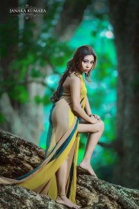 Anushka Niranjali Green Mini Clicks