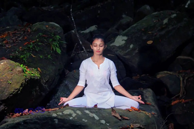 Iwanthi Achini Yoga Poses