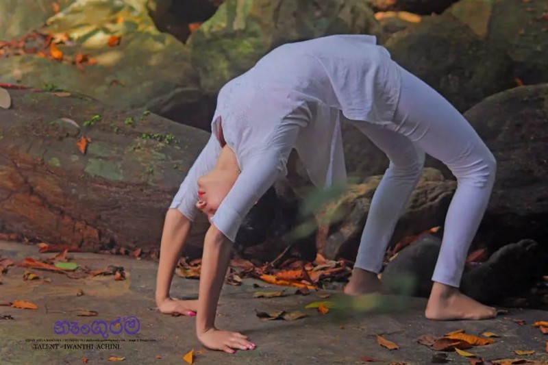 Iwanthi Achini Yoga Poses